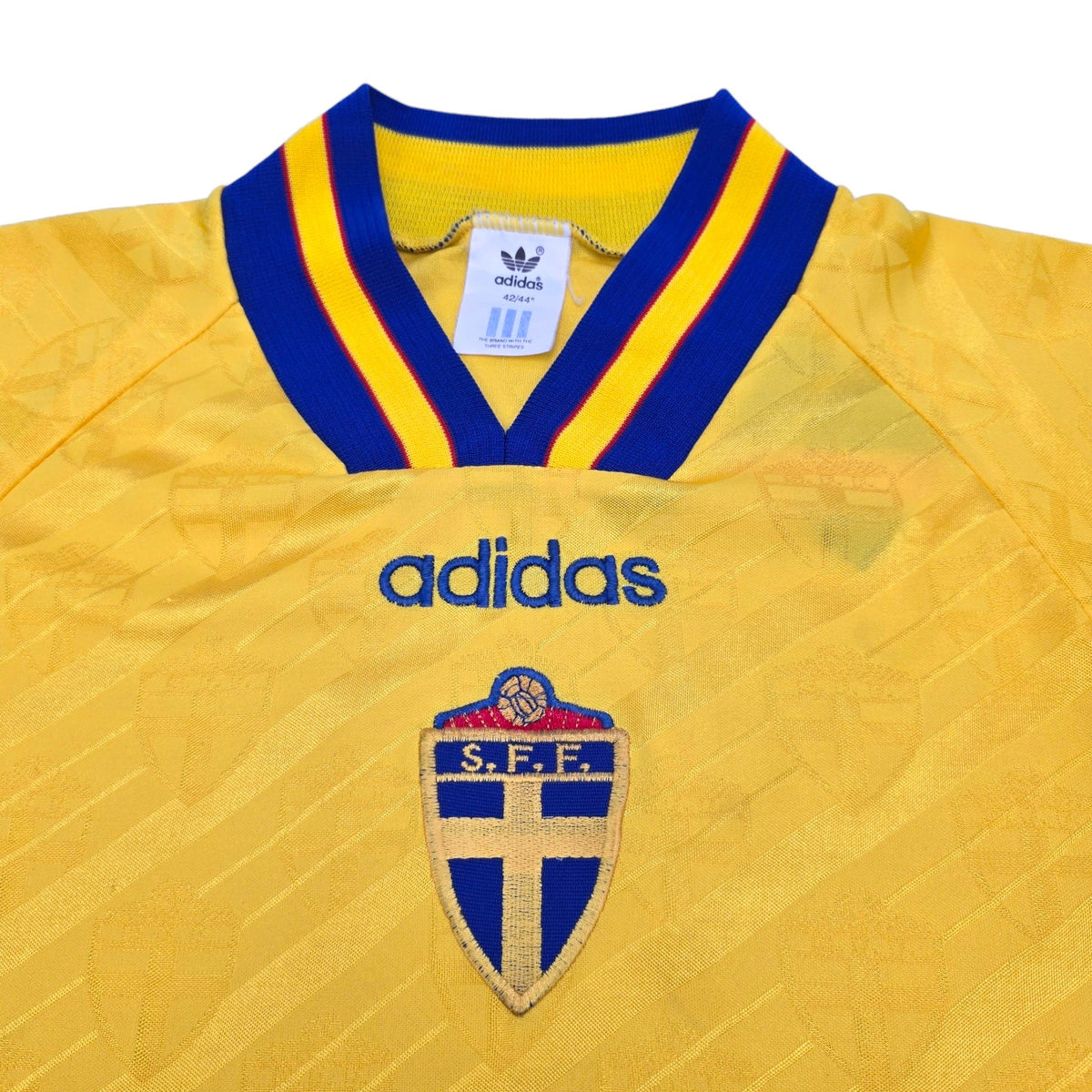 1994/96 Sweden Home Football Shirt (L) Adidas - Football Finery - FF204105