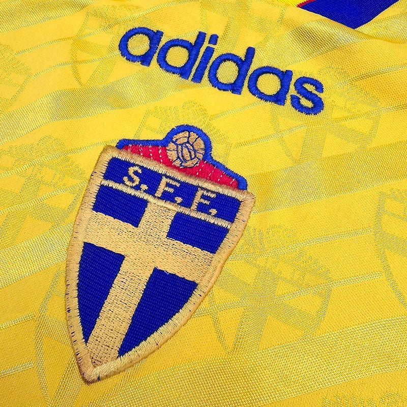 1994/96 Sweden Home Football Shirt (L) Adidas - Football Finery - FF204105