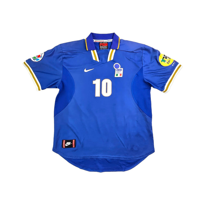 1996/97 Italy Home Football Shirt (L) Nike #10 Albertini - Football Finery - FF203708