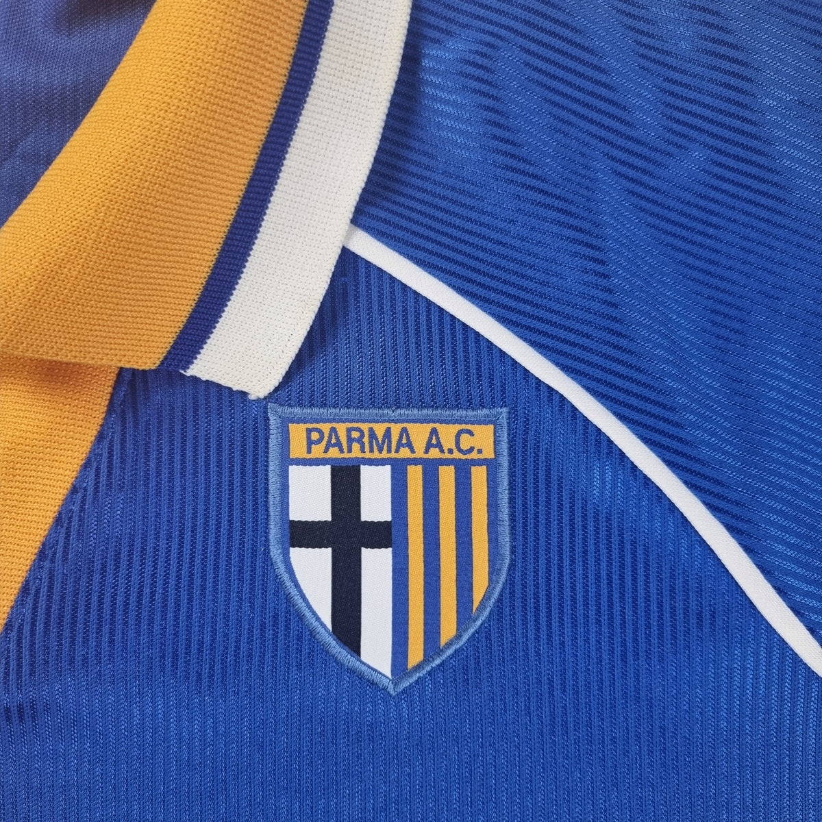 1997/98 Parma Away Football Shirt (XL) Puma #11 Crespo - Football Finery - FF202588