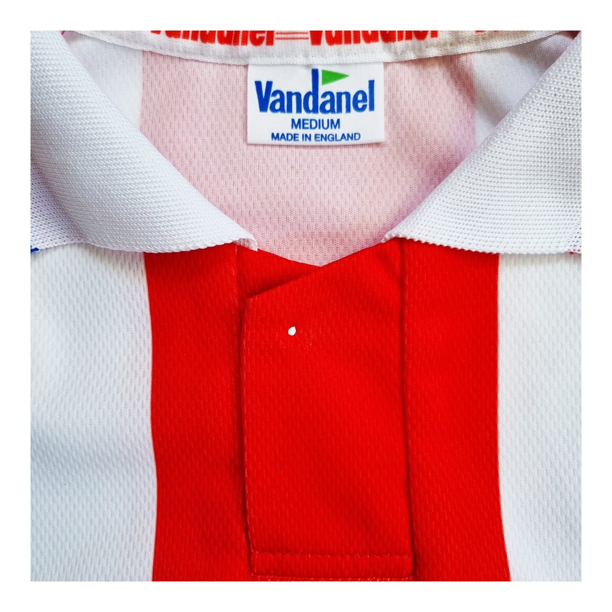 2001/03 Dagenham & Redbridge Home Football Shirt (M) Vandanel - Football Finery - FF203108