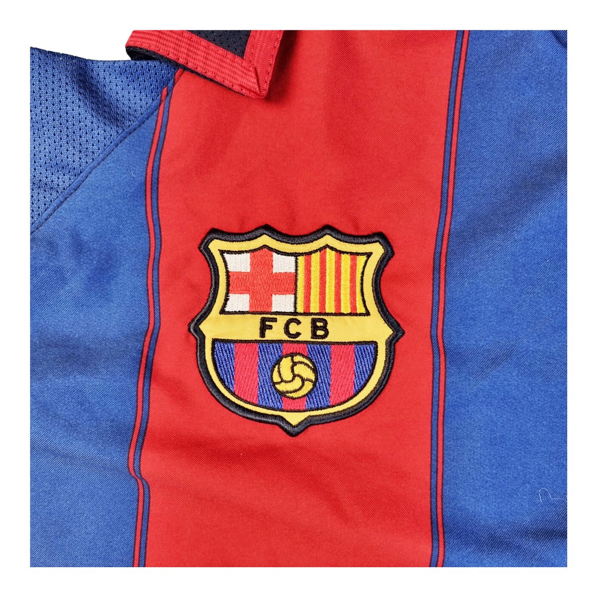 2003/04 Barcelona Home Football Shirt (L) Nike - Football Finery - FF202674