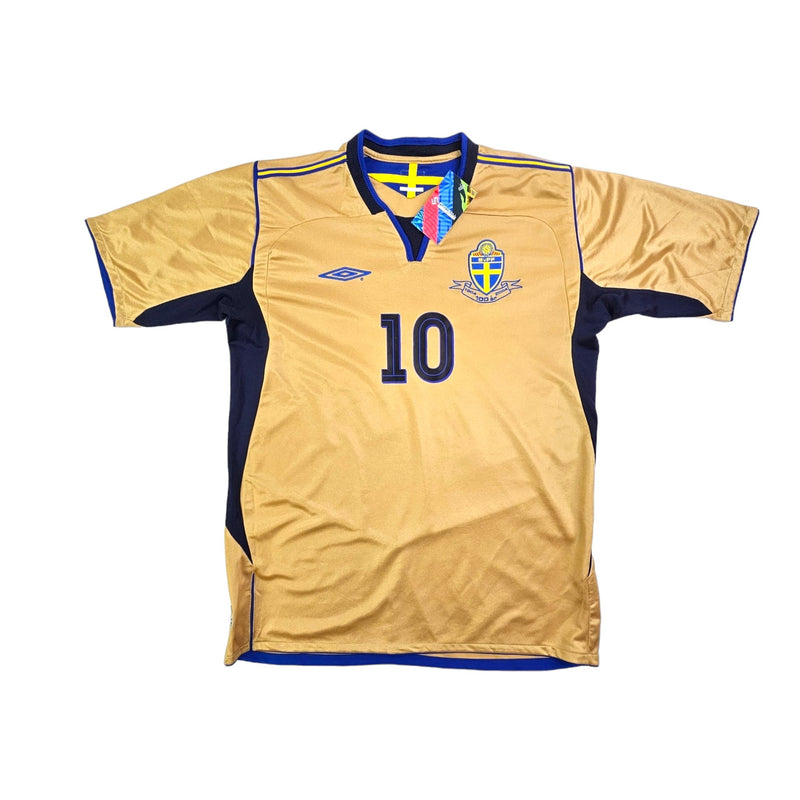 2004 Sweden Third Football Shirt (L) Umbro #10 Ibrahimovic (Centenary) - Football Finery - FF203713