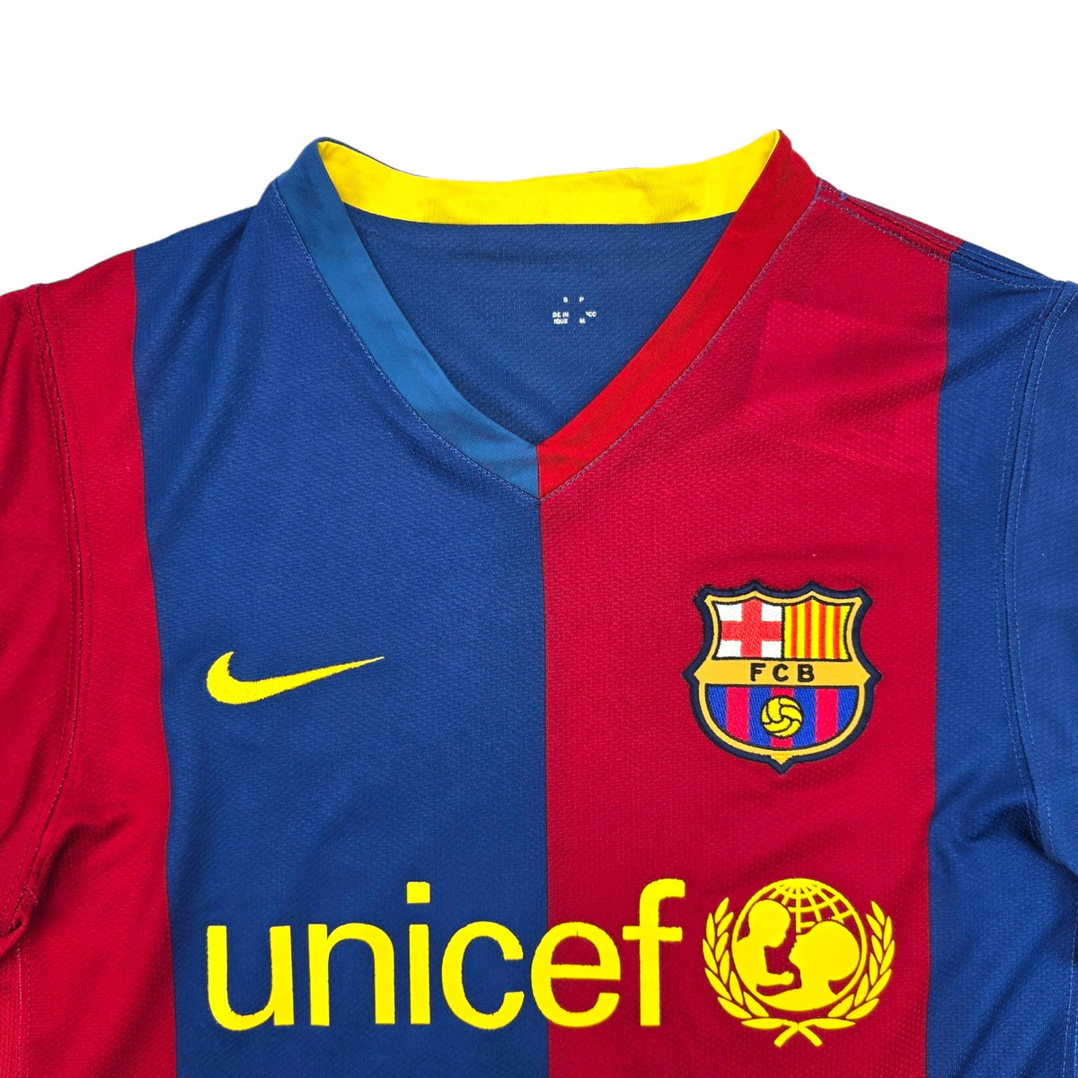 2006/07 Barcelona Home Football Shirt (S) Nike #19 Messi - Football Finery - FF204018