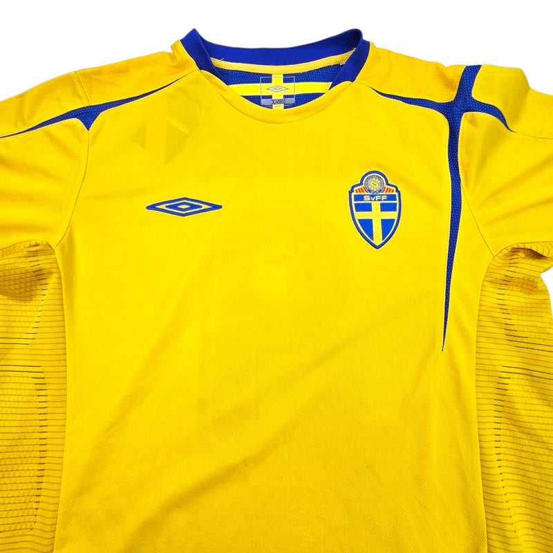 2006/07 Sweden Home Football Shirt (L) Umbro #9 Ljungberg - Football Finery - FF203284