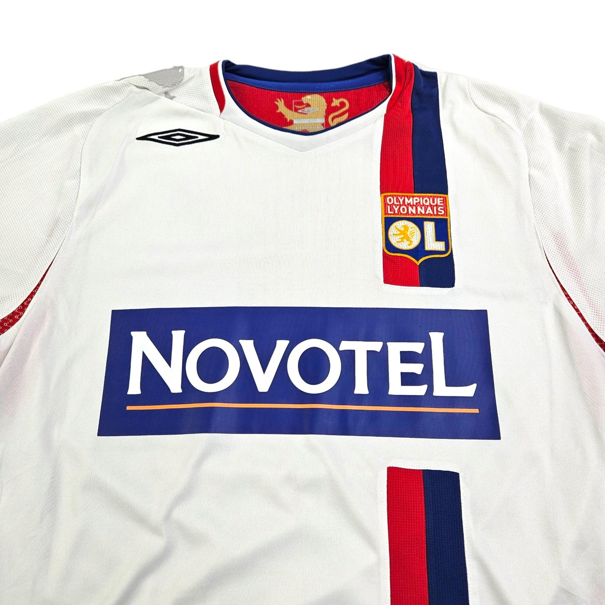 2006/08 Olympique Lyonnais Home Football Shirt (L) Umbro #10 Benzema - Football Finery - FF203589