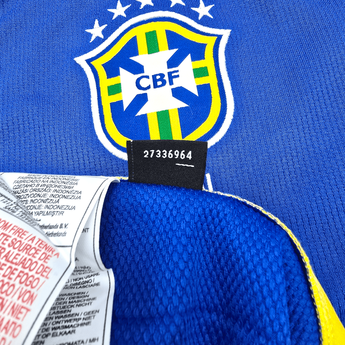 2008/09 Brazil Away Football Shirt (XL) Nike #8 Kaka (BNWTs) - Football Finery - FF300418