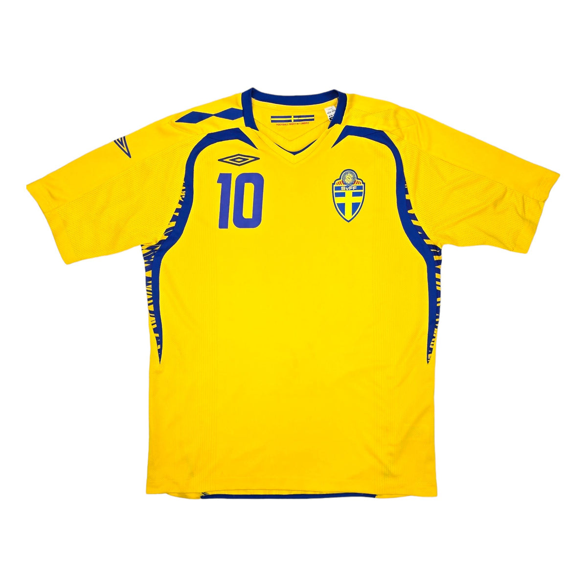 2008/09 Sweden Home Football Shirt (L) Umbro #10 Ibrahimovic - Football Finery - FF203883