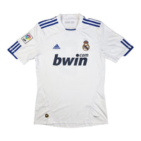 2010/11 Real Madrid Home Football Shirt (M) Adidas #8 Kaka - Football Finery - FF202393