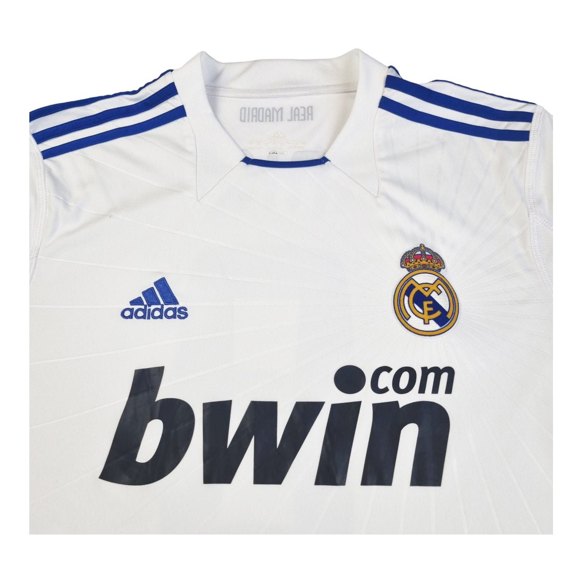 2010/11 Real Madrid Home Football Shirt (M) Adidas #8 Kaka - Football Finery - FF202393