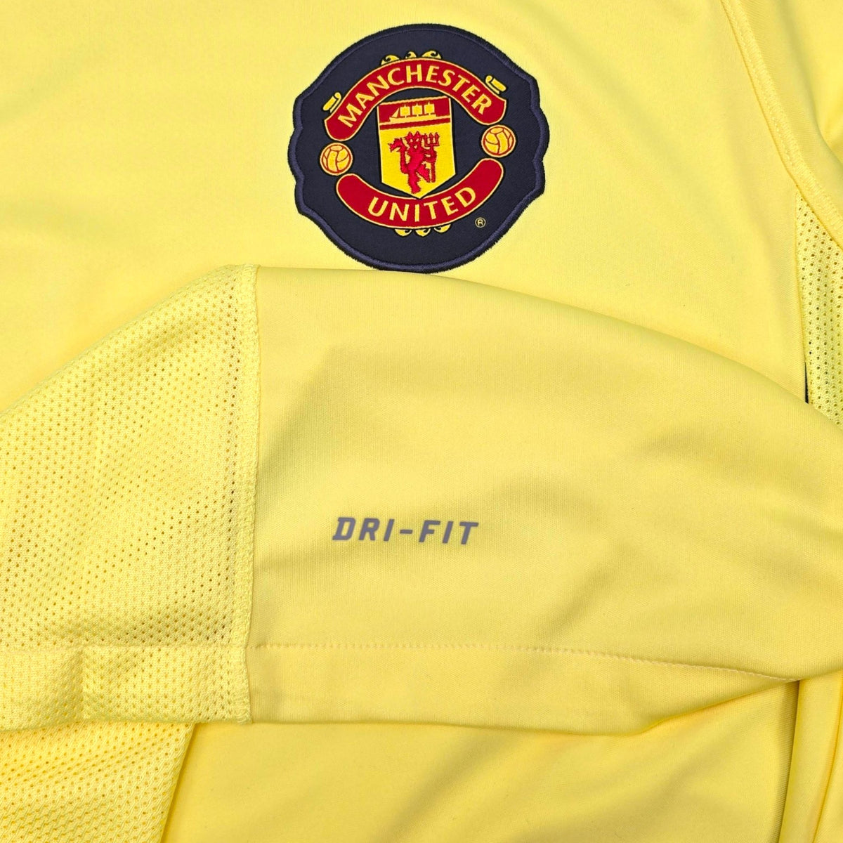 2012/13 Manchester United Training Shirt (M) Nike - Football Finery - FF203780