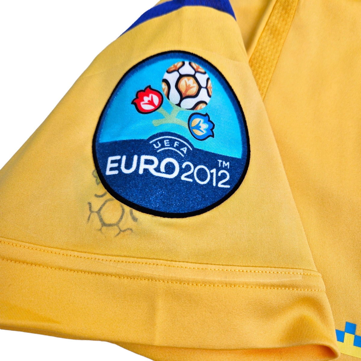 2012/14 Ukraine Home Football Shirt (M) Adidas (Euro 2012 Sleeve Patches) - Football Finery - FF203616