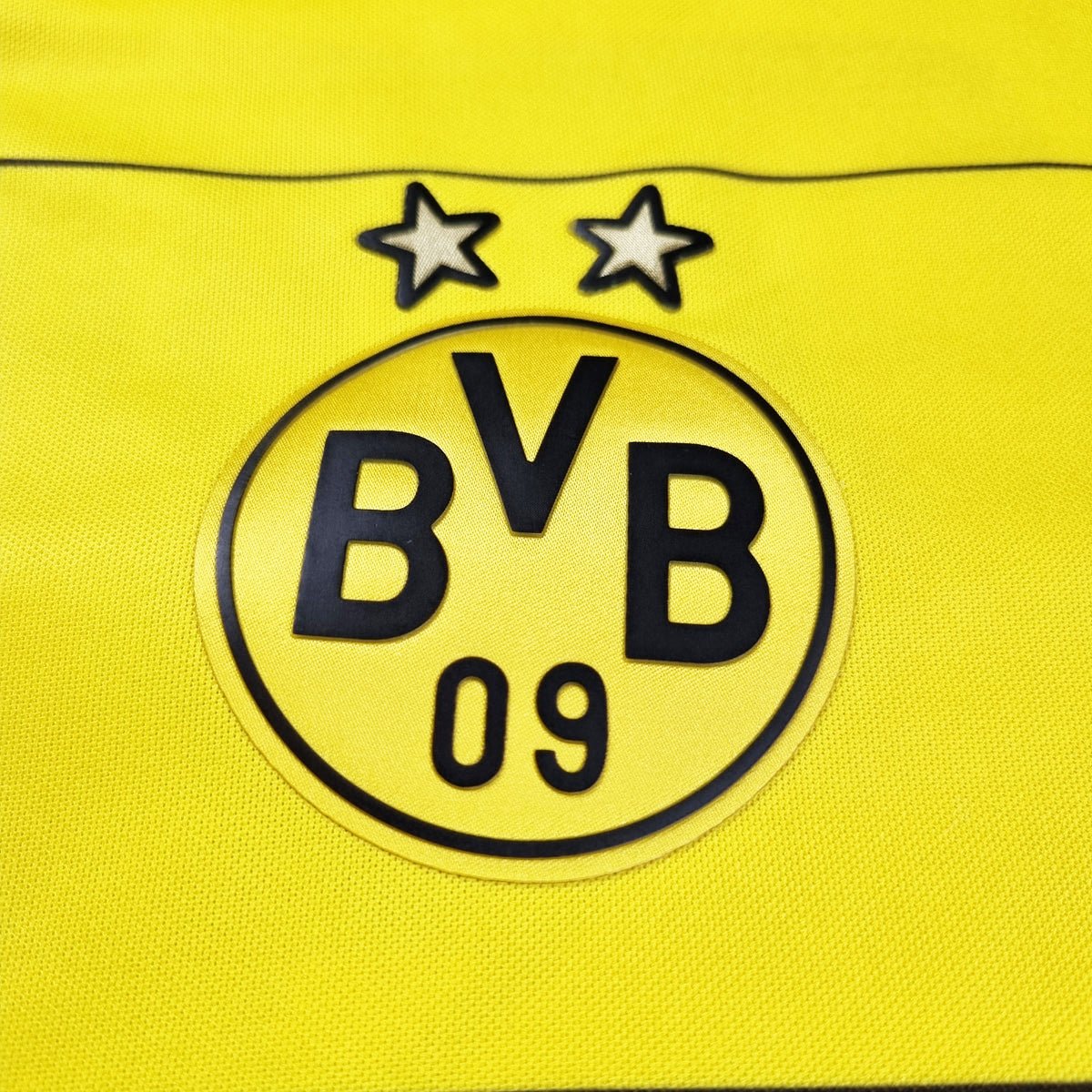 2015/16 Dortmund Home Football Shirt (L) Puma #17 Aubameyang - Football Finery - FF202311