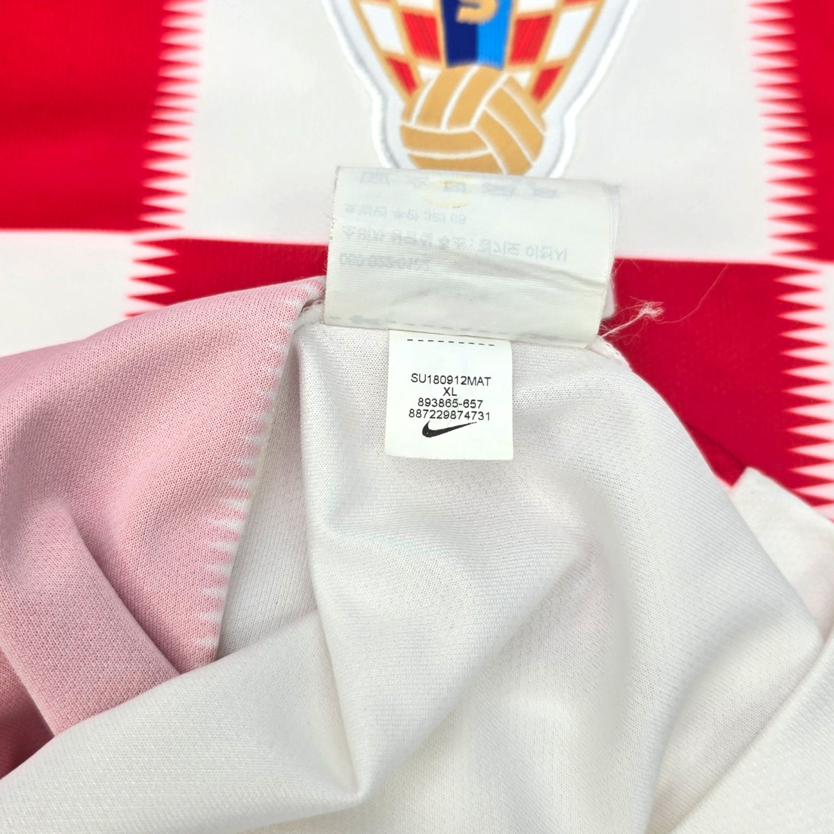 2018/19 Croatia Home Football Shirt (XL) Nike #10 Modric - Football Finery - FF203882