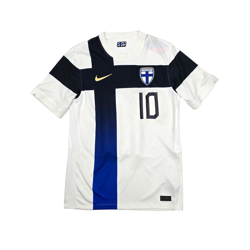 2020/21 Finland Home Football Shirt (S) Airo #10 Pukki - Football Finery - FF203835