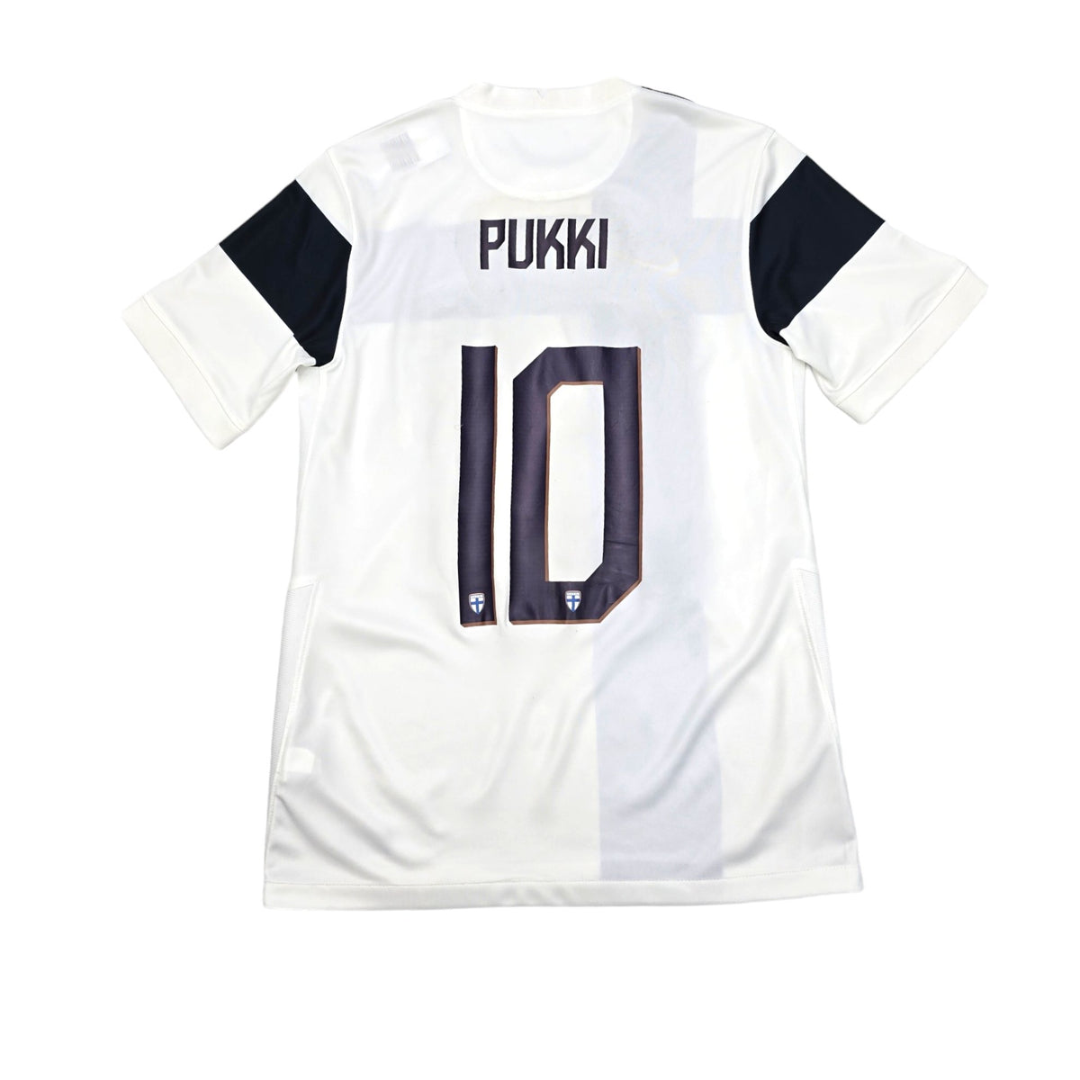 2020/21 Finland Home Football Shirt (S) Airo #10 Pukki - Football Finery - FF203835